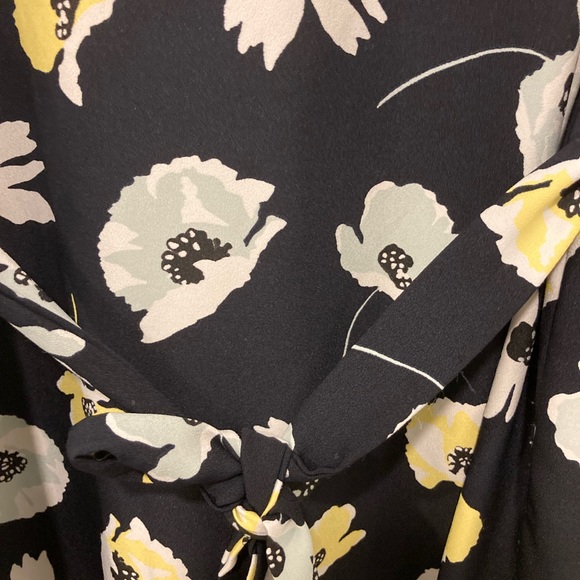 Ann Taylor Springtime Dress Women’s Medium - Picture 3 of 4